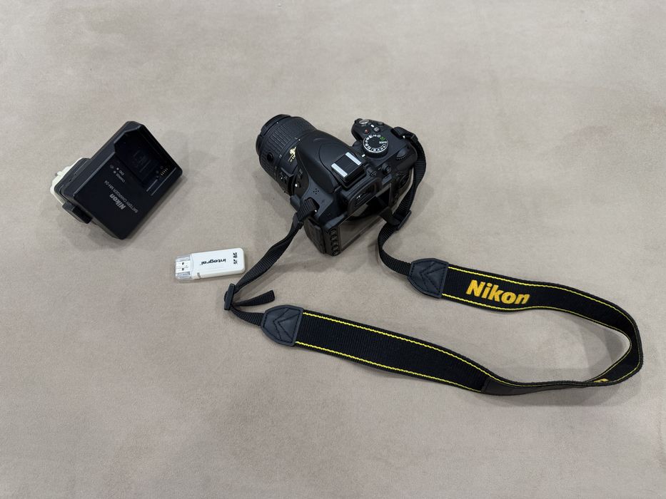 Продам Nikon D3200
