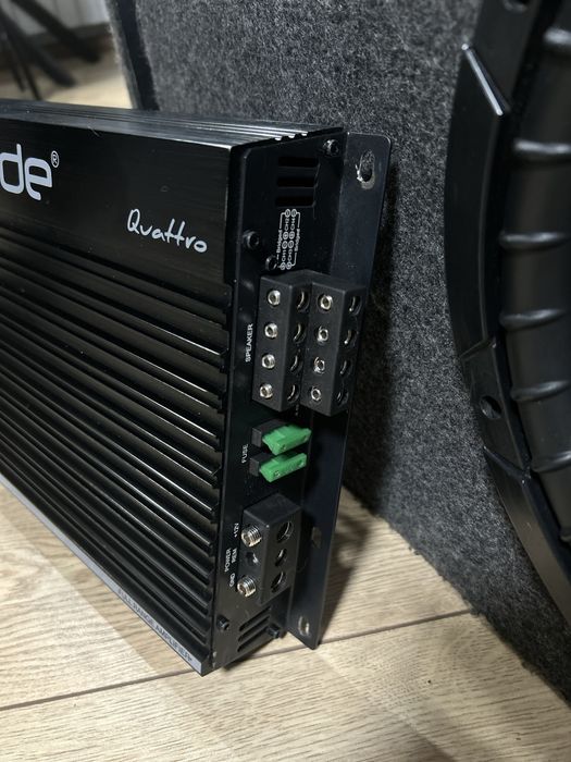 Продам саб с уселителем