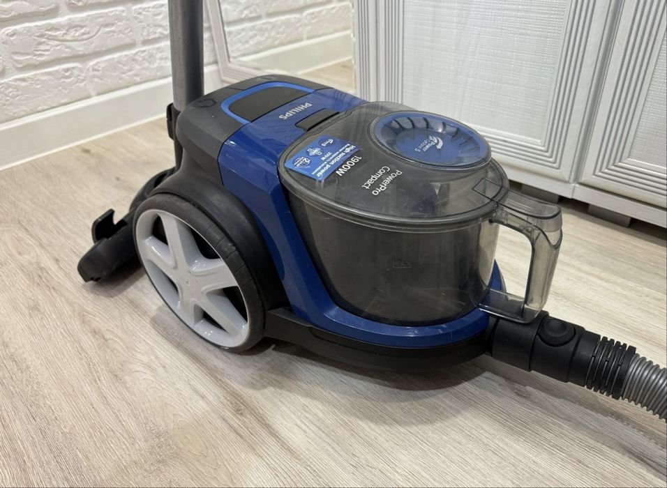Продам пылесос Philips в отличном состоянии