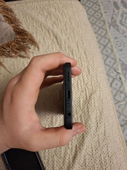 Oppo Reno 7 отличном состоянии