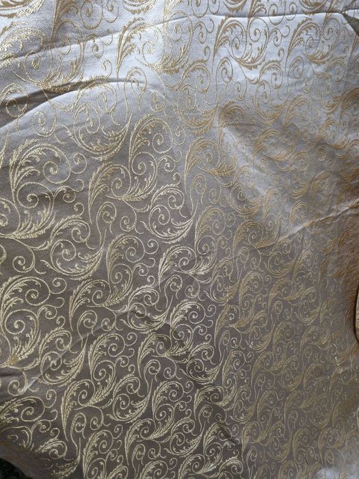 Распродаю занавески, шторы и тюль.