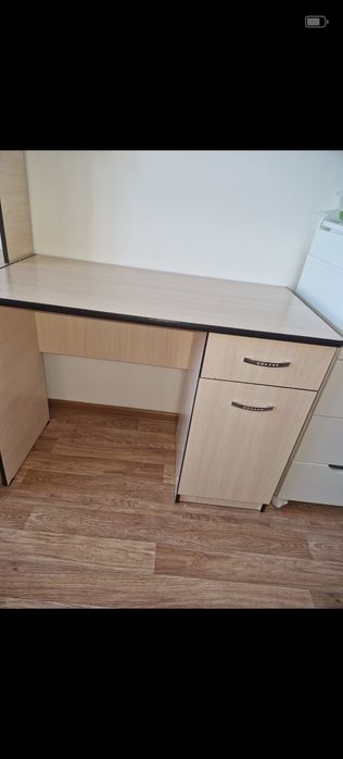 письменный стол для
