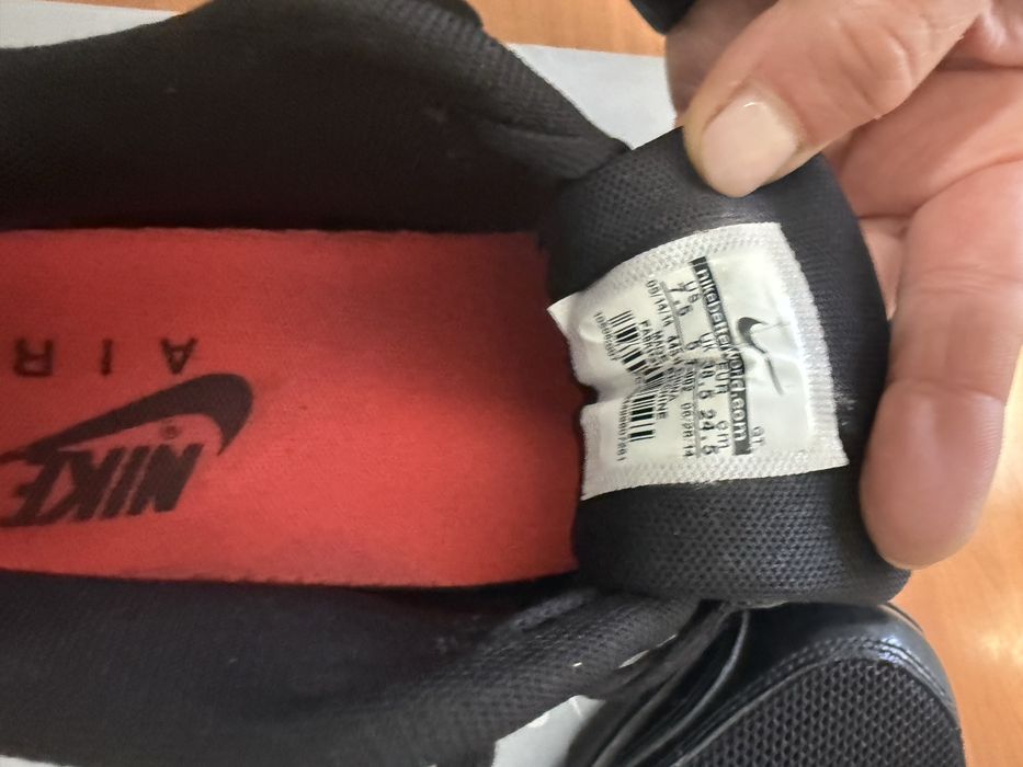 Adidasi din piele Nike