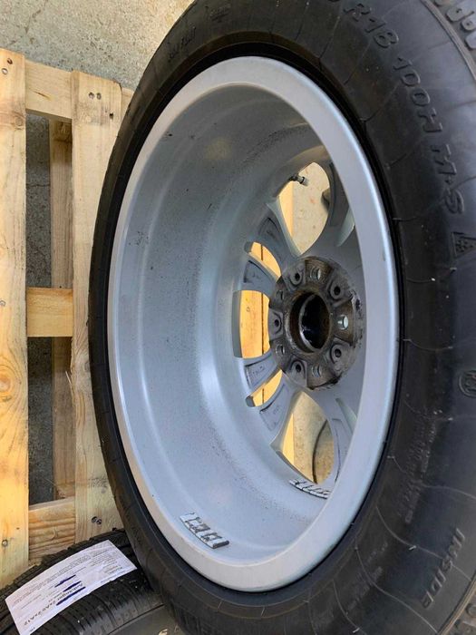 Jante aliaj R18  BMW X4 F26, X3 F25 anvelope iarna 245/ 50 R18 Pirelli