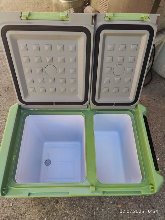 Хладилна кутия Steamy-E, Компресор, 12/24V, 110-240V, 40 литра