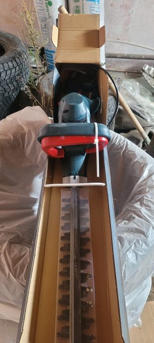 Продам кусторез новый