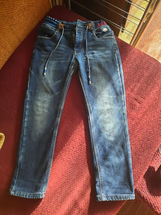 Продам утеплёные джинсы на мальчика.