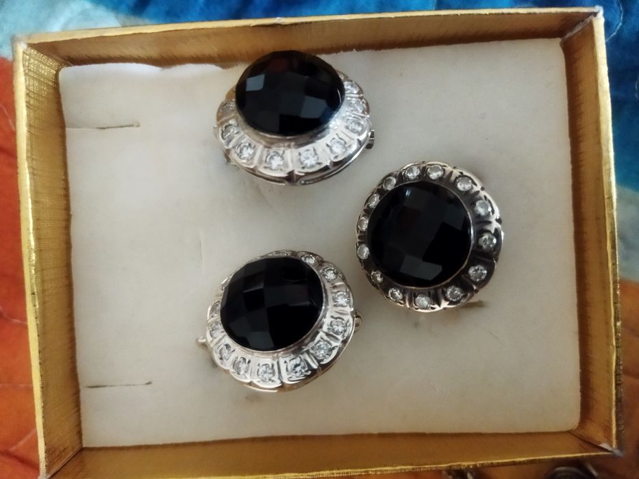 Продам серебренные комплекты