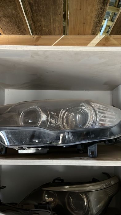 Передняя фара BMW X6