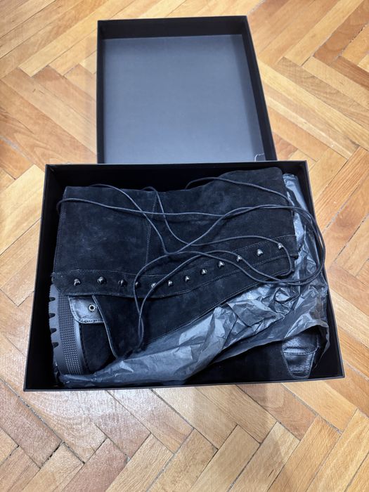 Cizme moja noi din piele intoarsa