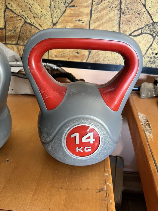 Set gantere Kettlebell noi 8 kg,12 kg,14 kg made in Germany pret 300 r