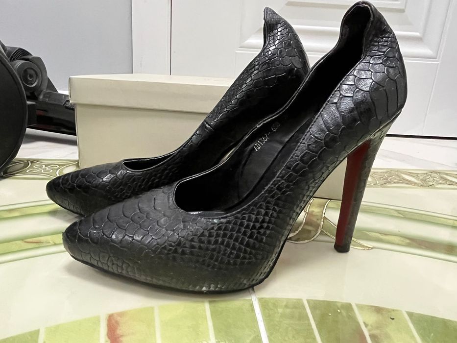 Туфли женские в отличном состоянии