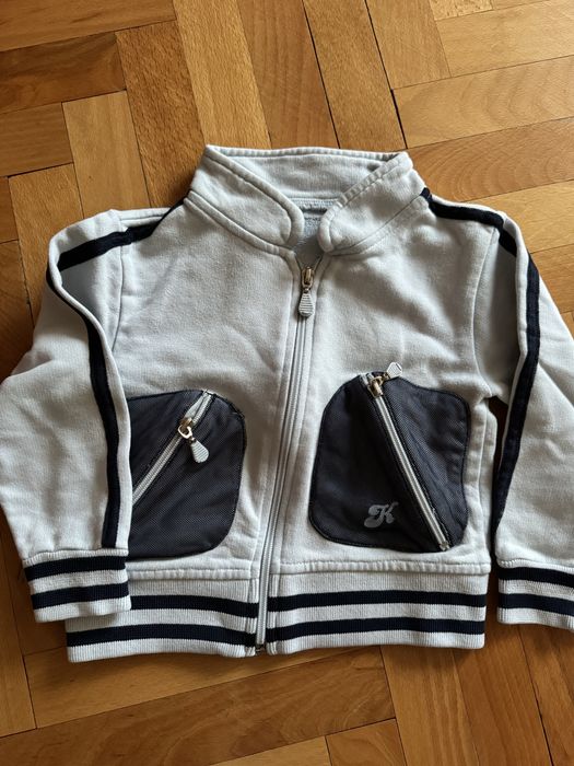 Подарявам детски и бебешки дрехи