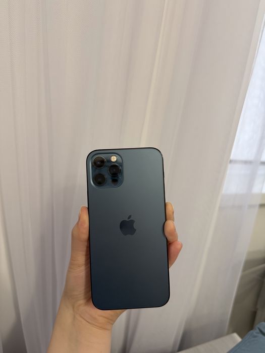 Продается Iphone 12 pro, 512 Гб в хорошем состоянии.
