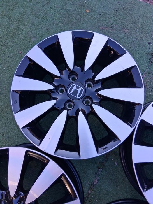 17цола за HONDA  7J×17 ет50. 5×114.3 ц.64.1мм