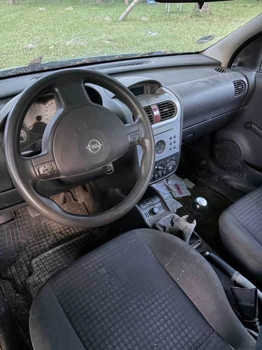 Vand sau dezmembrez opel corsa 1.2 benzina
