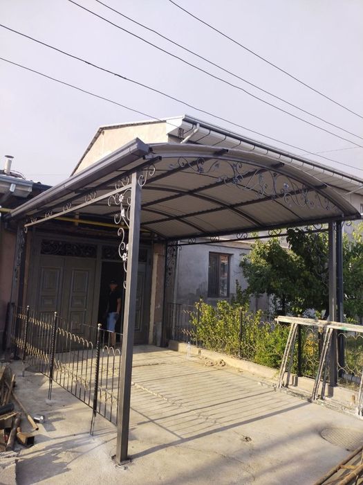 Качественная установка козырьков, навесов, бельевых роликов,