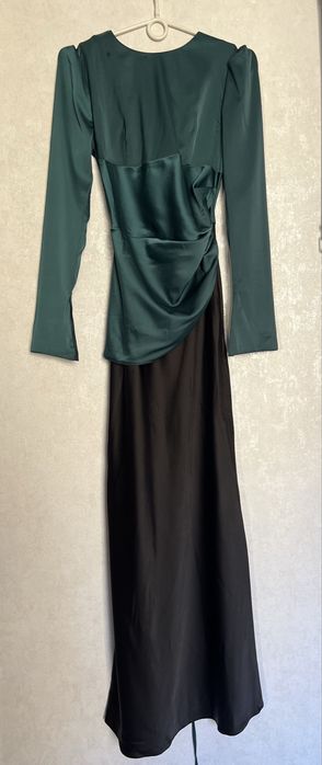 Продаю платья в пол