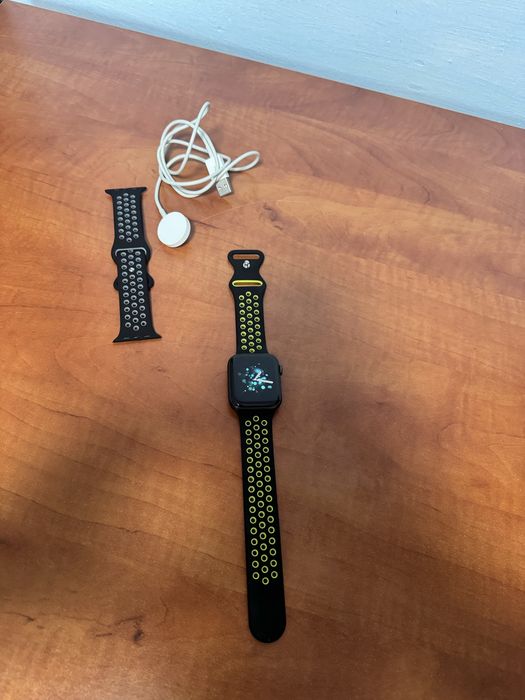 Apple watch seria 5 44mm Nike Edition