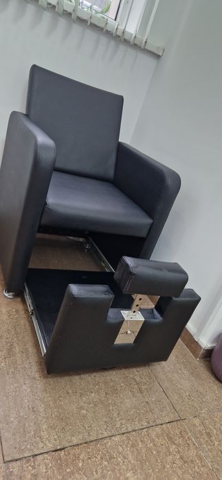 Педекюрное кресло