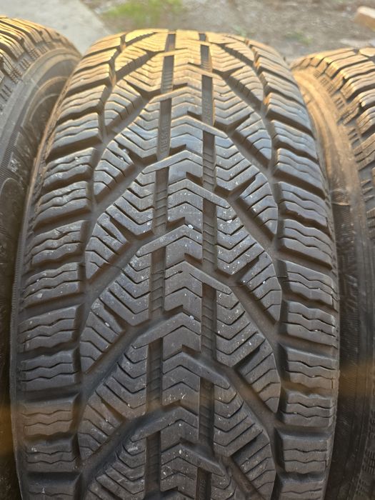 Anvelope 215/60 R16 RIKEN de iarna 2022