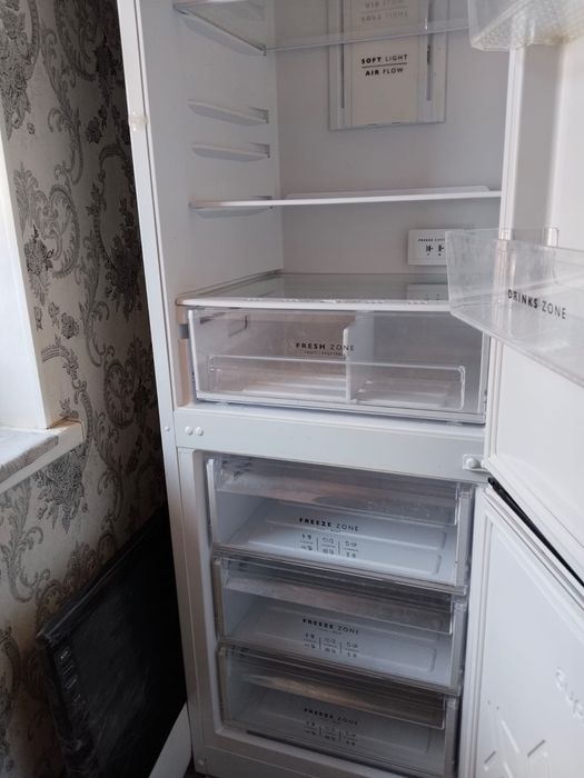 Продам холодильник