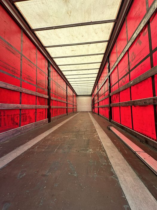 Semiremorci schwarzmuller si Schmitz