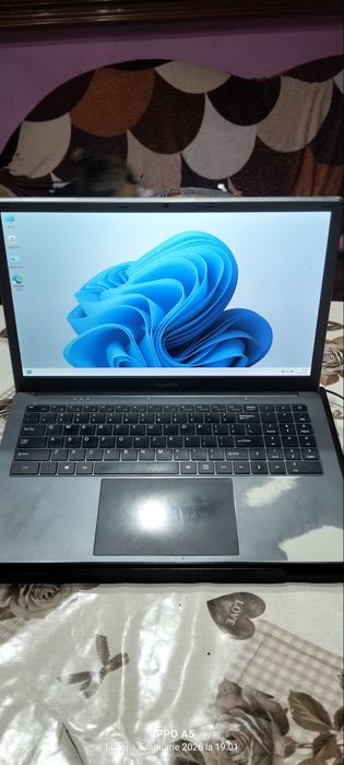 Laptop alwiev vând/ schimb