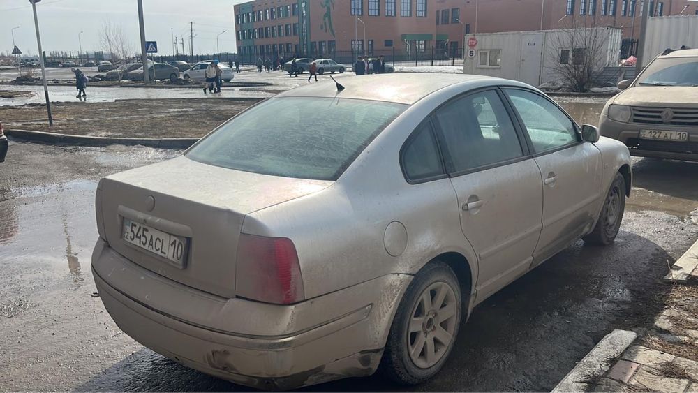 Продам машину  пассат 1998