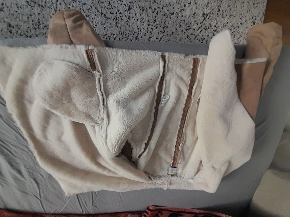 Jacheta scurta piele intoarsa ptr dama