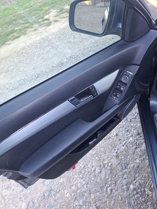 Mercedes-Benz C200 Kompressor Avantgarde | 184 CP | Navigație | Scaune Încălzite | Harman Kardon