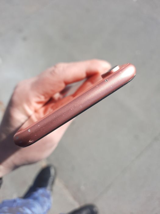 Iphone XR , schimb sau vând