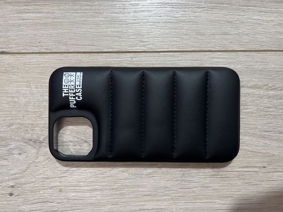 Husa IPhone 13 Puffer