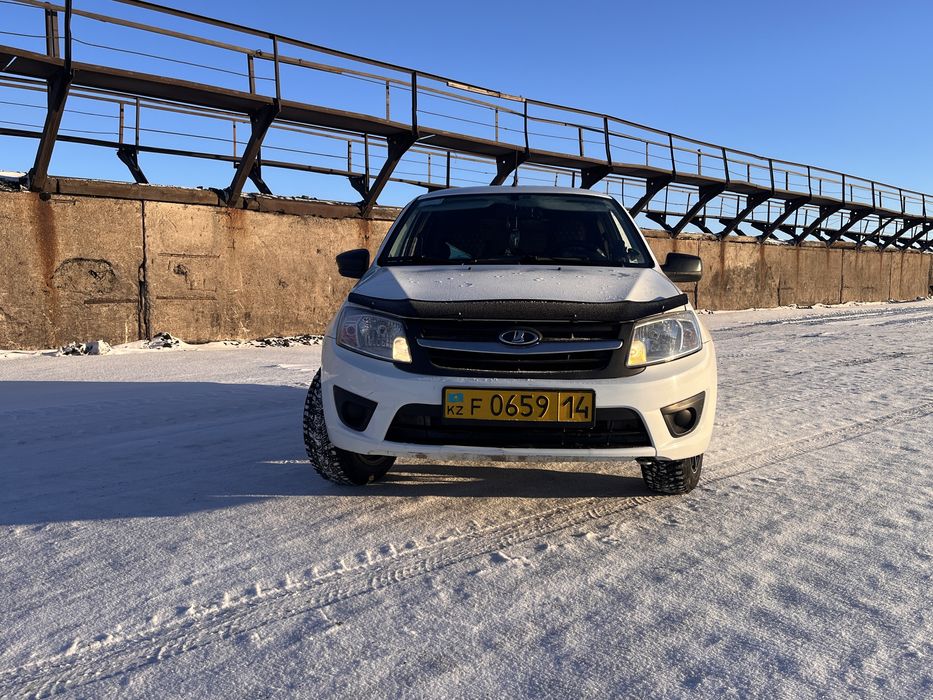 Продам Гранту 2015 года