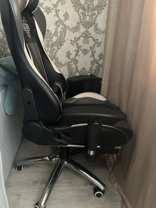 Компьютерное кресло