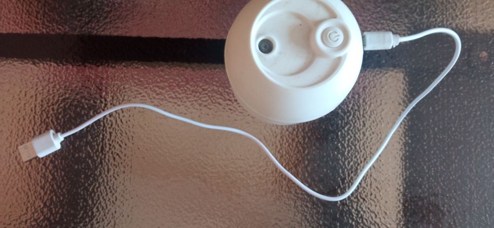 УНВЕСАЛЕН ароматизатор/овлажнител за дома