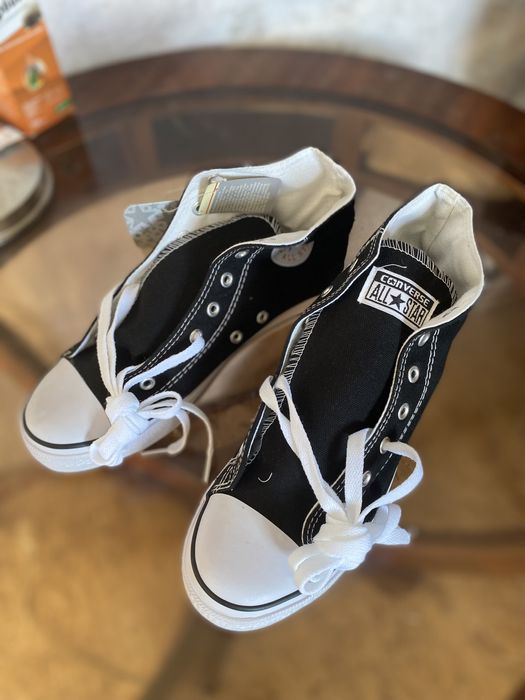 Новый обувь