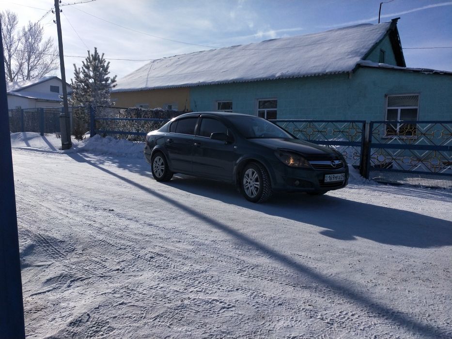 Продам авто,живой Опель