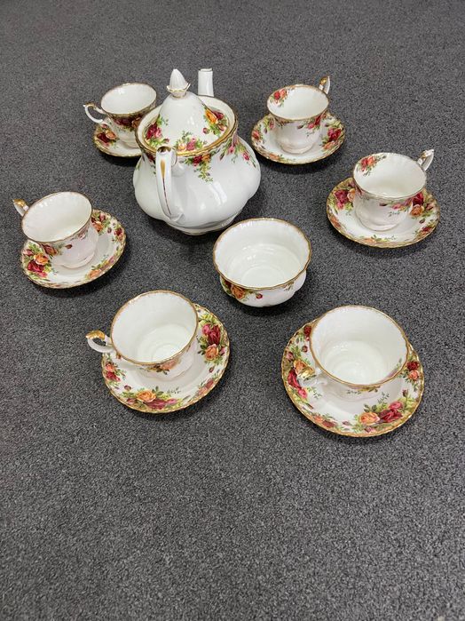 Порцеланов Кафе чай сервиз Royal Albert