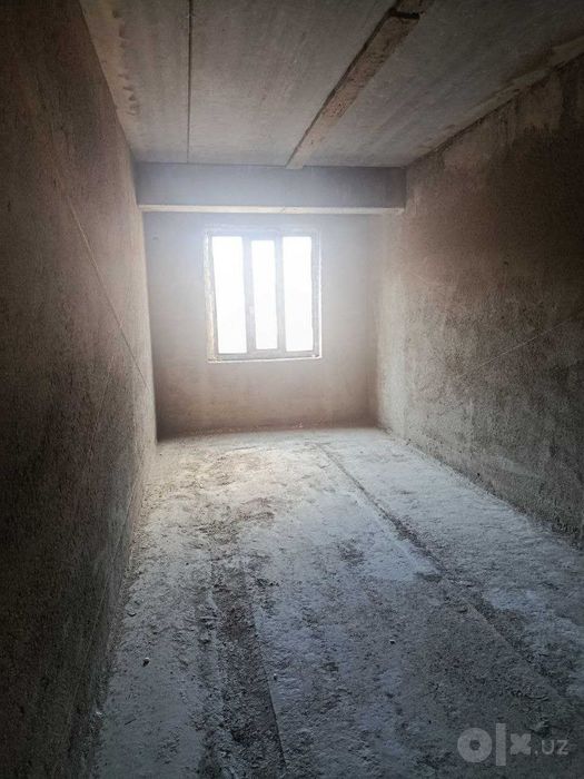 квартира 75кв/м в состоянии коробки на районе Вокзала