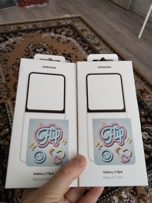 Продам чехлы на самсунг flip 6 флип 6