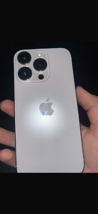 Iphone 14 pro foarte bun