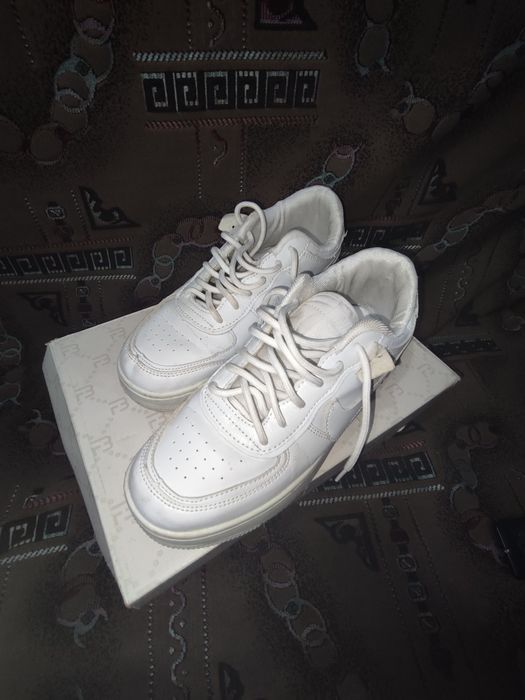 Зимняя обувь и кроссовки