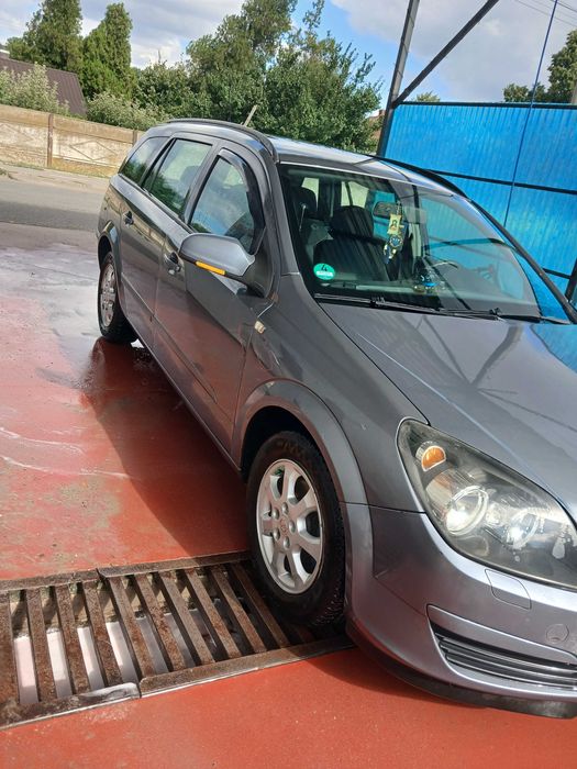 Mașină opel astra h 1.6 benzina 2005