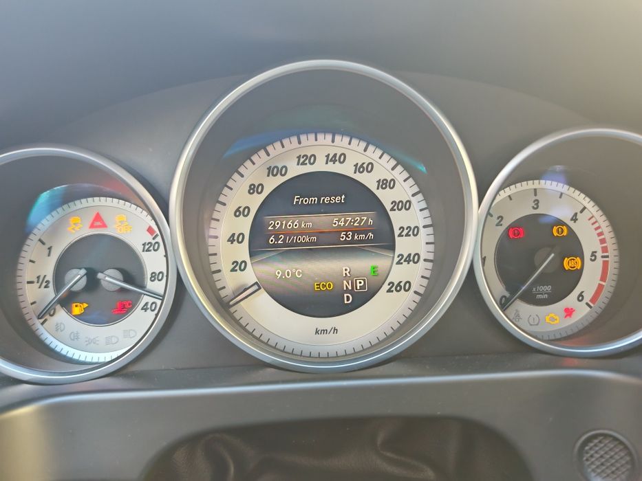 Mercedes - Benz E220 Blue TEC BlueEFICIENCY Edition