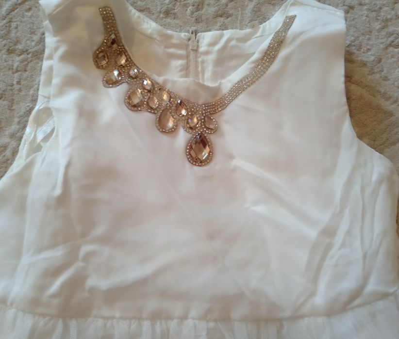 Продам платье для девочек