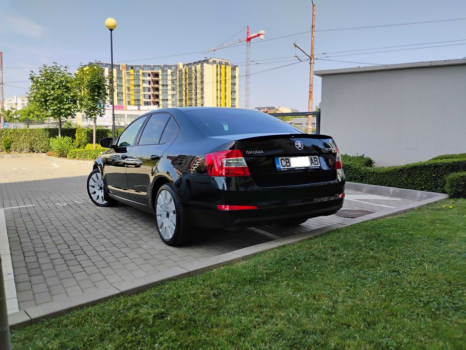 Шкода Октавия Елеганс 1.4, бензин- 2015