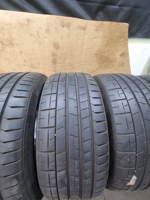 Гуми 235/ 35/19 pirelli p zero
