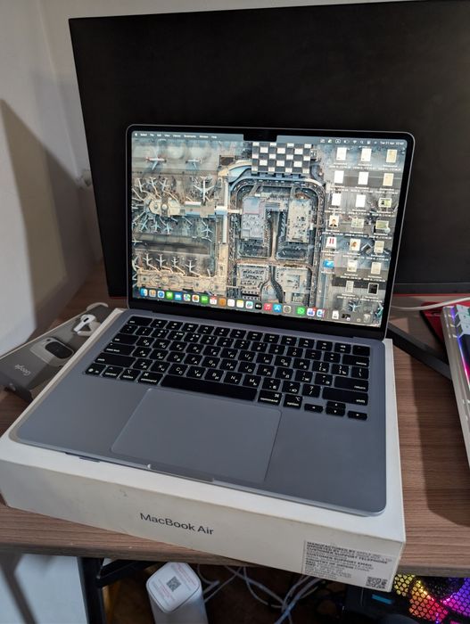 Macbook air m4 16/256