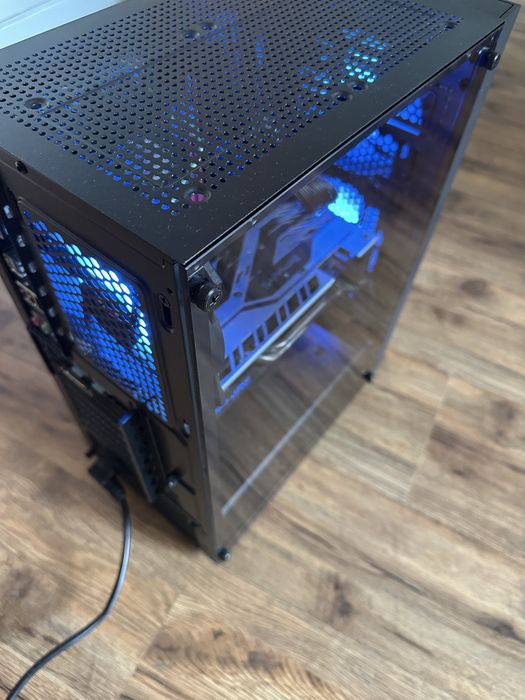 Бюджетен Геймърски компютър RX 580 / i5 / 16GB